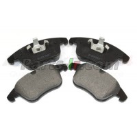 Передние тормозные колодки LR004936
